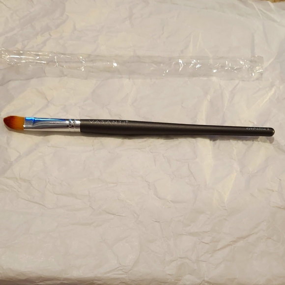 Vasanti Eyeshadow Brush no. 2 Black NIB - Picture 5 of 6